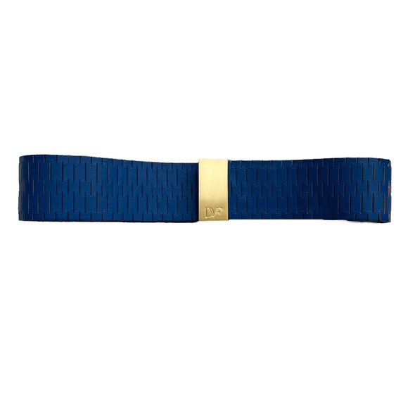 Diane Von Furstenberg Accessories - DIANE VON FURSTENBERG BLUE WAIST CINCHING BELT SIZE SMALL MODERN CONTEMPORARY